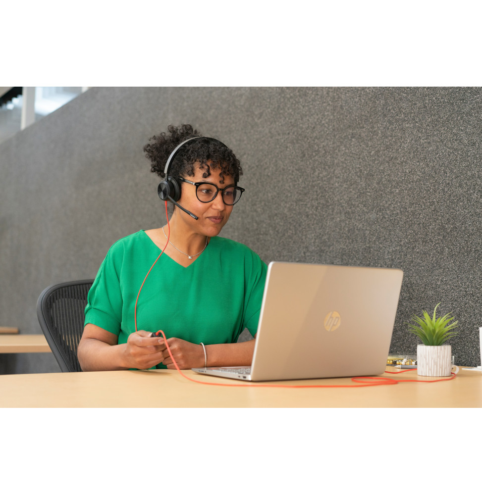 poly-micro-casque-blackwire-8225-usb-c-micro-casque-poly-blackwire-8225-usb-c-772k4aa