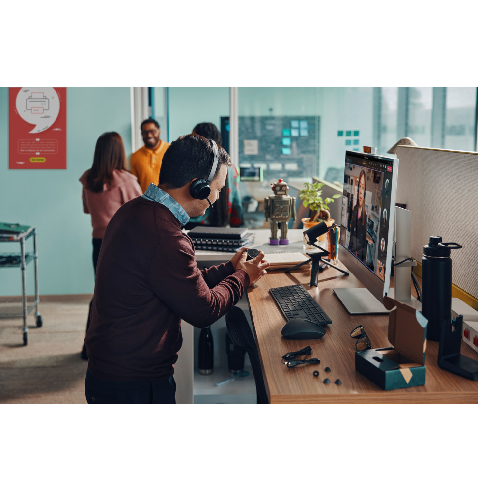 poly-voyager-focus-2-usb-c-c-headset-usb-c-a-adapter-voyager-focus-2-usb-c-c-headset-usb-c-a-adapter-9t9j3aa